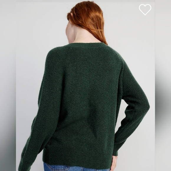 Old Navy small SoSoft loose v-neck sweater - Picture 2 of 4